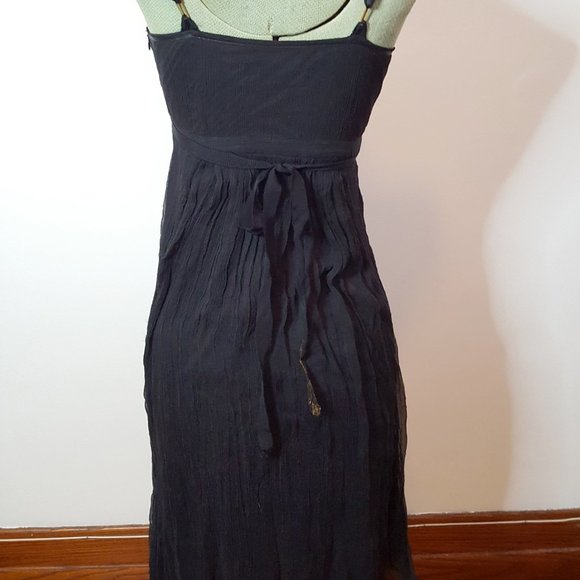 Black silk crepe sleeveless cross heart dress with empire waist - Picture 12 of 13